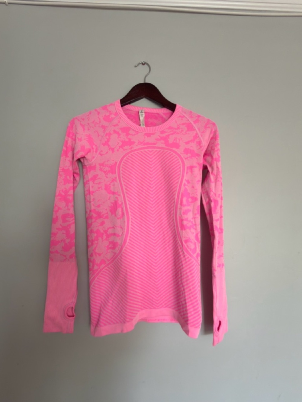 Lululemon Neon Pink Seamless Long Sleeve Crew